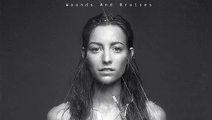 Kari "Wounds And Bruises": Zraniona, ale opanowana (recenzja)