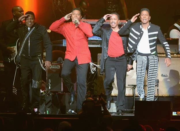 The Jacksons w akcji (od lewej: Tito, Jackie, Marlon i Jermaine) - fot. Earl Gibson III