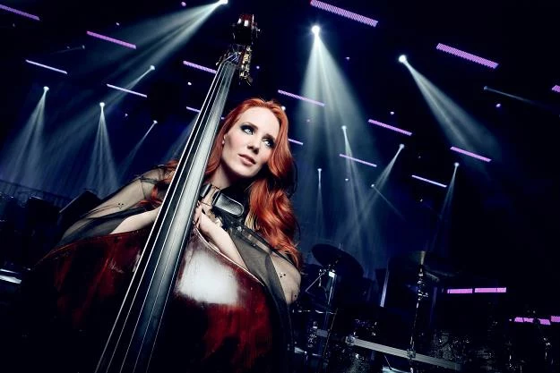 Wokalistką grupy Epica jest Simone Simons - fot. Tim Tonckoe