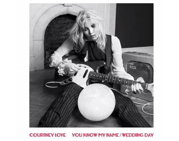 Courtney Love na okładce singla "You Know My Name"