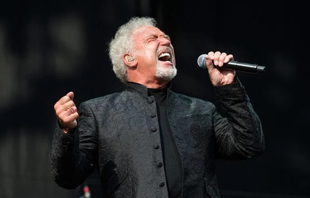 Tom Jones obraził się na organizatora (fot. Samir Hussein)