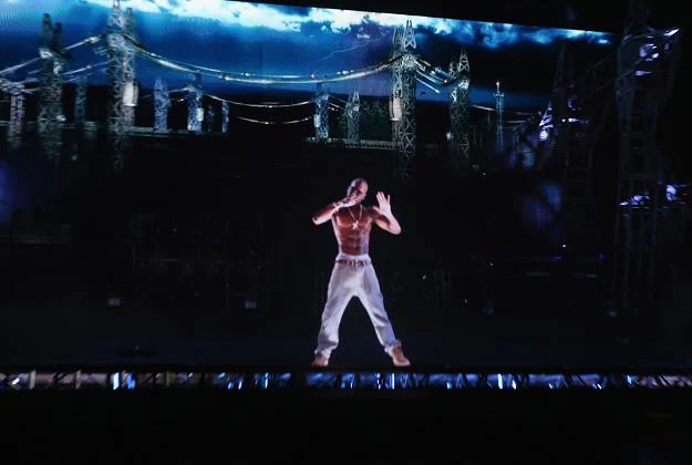 "Ożywiony" Tupac Shakur: Hologram rapera na festiwalu Coachella fot. Christopher Polk