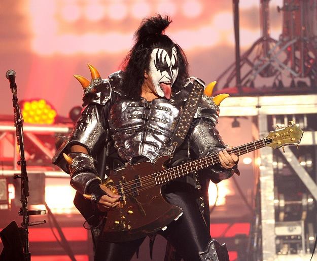 Najdłuższy rockowy język i Gene Simmons fot. Kevin Winter