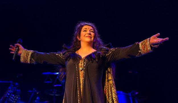 Kate Bush podczas powrotnego koncertu w Londynie (fot. Ken McKay/REX)