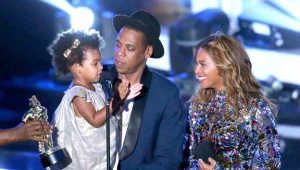 Rodzice nie czeszą Blue Ivy? (fot. Mark Davis)