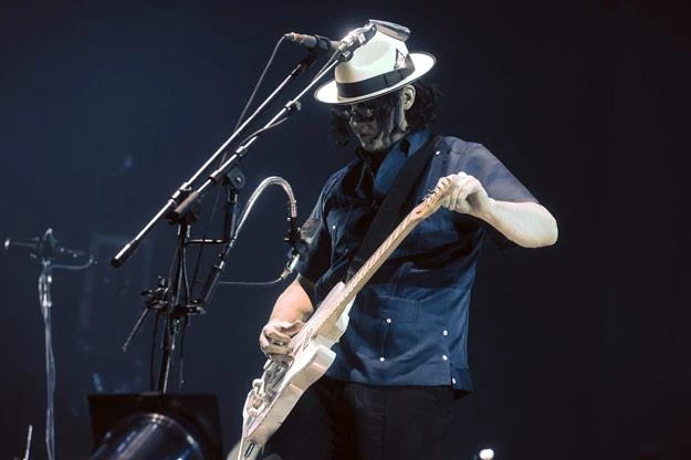 Jack White podczas koncertu na tegorocznym Open'erze Jack White podczas koncertu na tegorocznym Open'erze