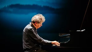 Sacrum Profanum: Philip Glass na trzy pary rąk (relacja)