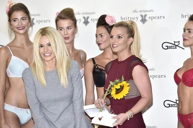 Doda wręczyła Britney Spears bursztyn