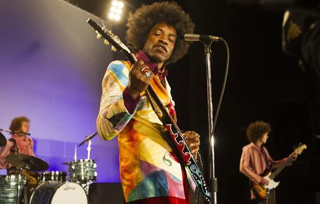 Kadr z filmu "Jimi: All Is By My Side" Kadr z filmu "Jimi: All Is By My Side"