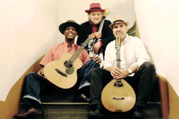 Eric Bibb na Rawie Blues wystąpi w trio Eric Bibb na Rawie Blues wystąpi w trio