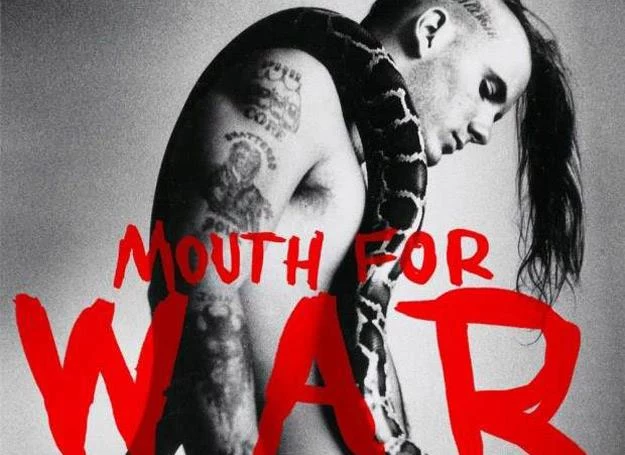 Phil Anselmo na okładce książki "Mouth For War: Pantera And Beyond"