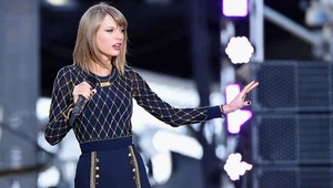 Taylor Swift na scenie - fot. Jamie McCarthy