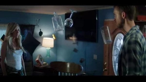 Ellie Goulding i Calvin Harris w teledysku "Outside"