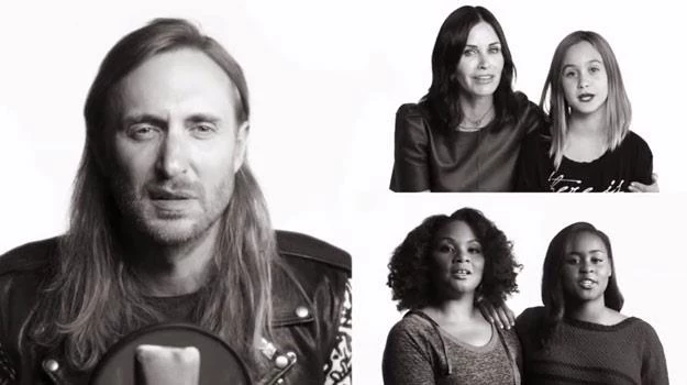 Kadr z teledysku "Imagine" UNICEF-u. Z lewej David Guetta