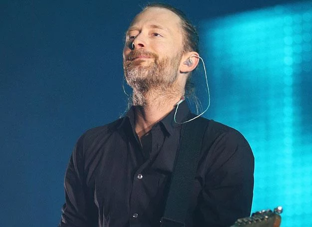 Thom Yorke na scenie - fot. Mark Metcalfe