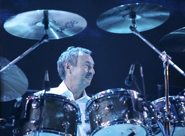 Nick Mason podczas Live 8 w 2005 roku (fot. MJ Kim)