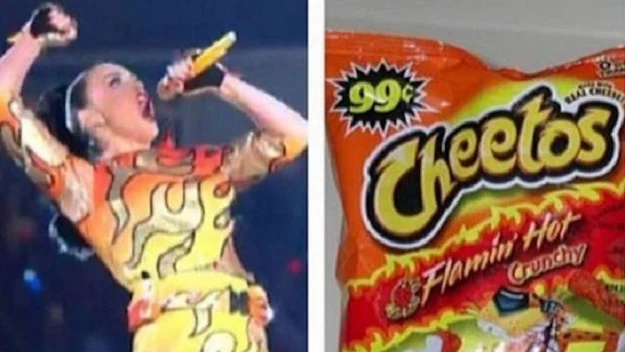 Najbardziej absurdalnym porównaniem wydaje się jednak zestawienie Katy Perry z paczką Cheetosów (fot. Twitter)