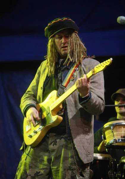 Darek Malejonek (Maleo Reggae Rockers)