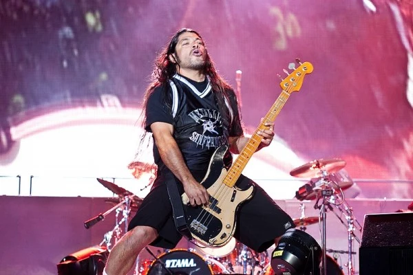 Robert Trujillo