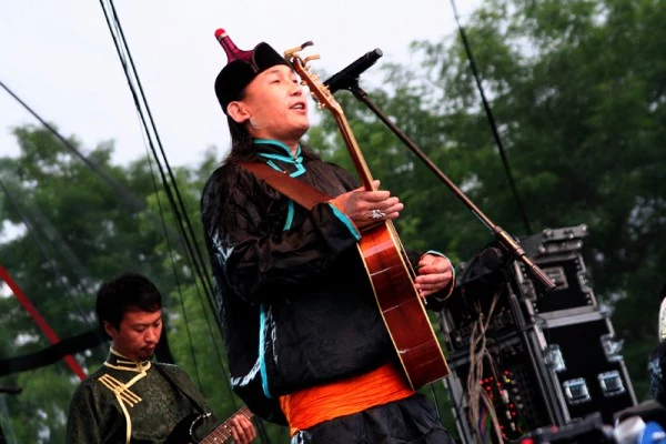 Ilchi, frontman Hanggai Ilchi, frontman Hanggai