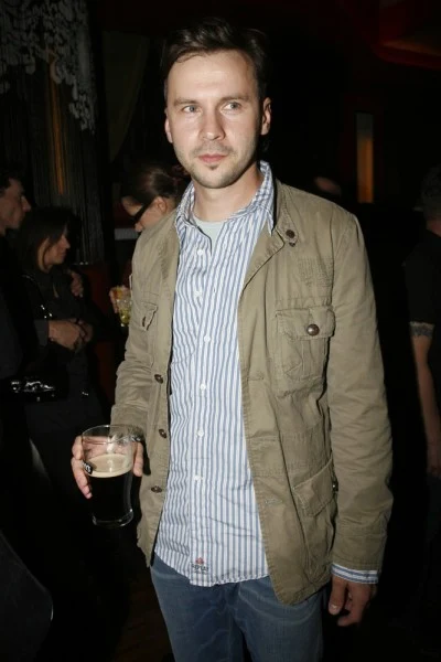 Czy ktoś dziś jeszcze pamięta, że Marcin Rozynek współpracował z Grzegorzem Ciechowski i Leszkiem Biolikiem? I że miał wielki przebój "Siłacz"? Wokalista, choć regularnie wydaje płyty, stracił na popularności bardzo mocno