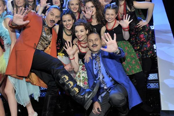 Wąsaci bracia Golcowie z drużyną z Milówki