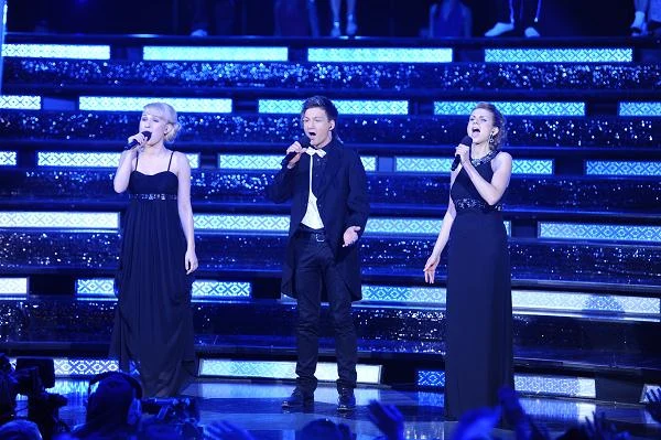 Soliści trzech zespołów biorący udział w wokalnym teście Alicji Węgorzewskiej - fot. Jarosław Antoniak