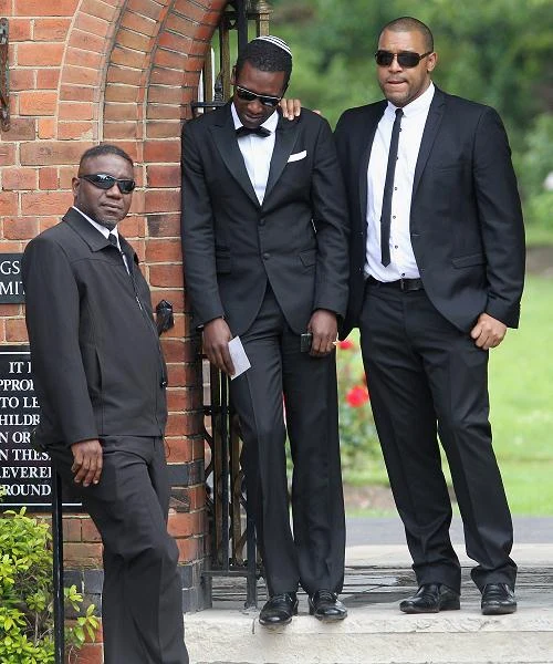 W pożegnaniu Amy Winehouse uczestniczyło kilkaset osób - fot. Chris Jackson