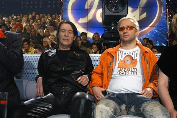 W 2004 był członkiem jury w III edycji konkursu talentów "Idol". Decyzja o wzięciu udziału w show wzbudziła mieszane uczucia wśród fanów artysty.