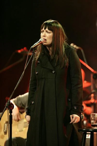 Podczas akustycznego występu dla MTV grupę Hey gościnnie wsparli m.in. Agnieszka Chylińska, Budyń i Czesław Mozil