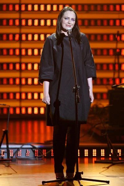 Oprócz własnych tekstów Nosowska sięgnęła po m.in. piosenki Agnieszki Osieckiej. Płyta zatytułowana "Osiecka" (2008) uzyskała status podwójnej platyny