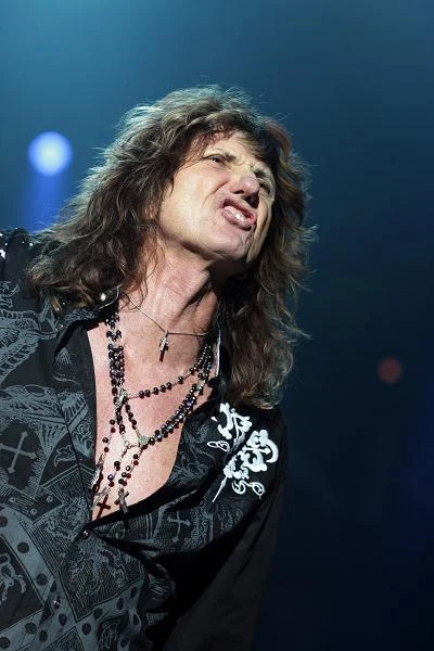 W 1982 r. David Coverdale otrzymał propozycje dołączenia do Black Sabbath (ostatecznie Ronniego Jamesa Dio zastąpił Ian Gillan z Deep Purple) i Bad Company, ale odmówił
