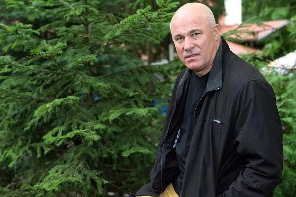 W 2005 r. wspierał kampanię wyborczą Prawa i Sprawiedliwości uczestnicząc w cyklu koncertów "Wiosna Polaków" W 2005 r. wspierał kampanię wyborczą Prawa i Sprawiedliwości uczestnicząc w cyklu koncertów "Wiosna Polaków"