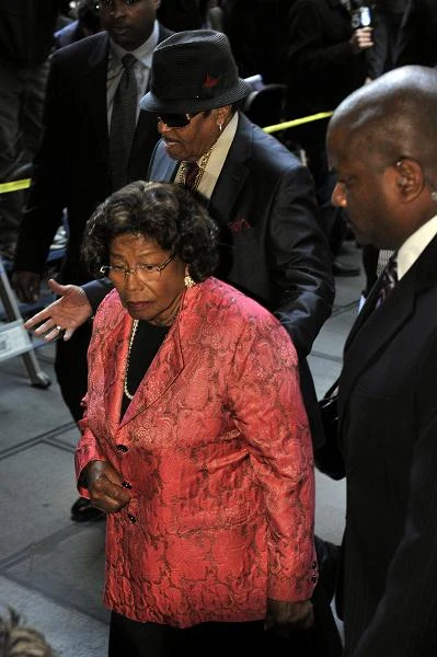 Na sali sądowej obecni byli rodzice Michaela Jacksona fot. Toby Canham