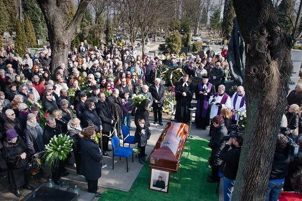 Bogusława Meca żegnała rodzina, przyjaciele, artyści i fani Bogusława Meca żegnała rodzina, przyjaciele, artyści i fani