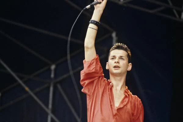 Dave Gahan ma świadomość, że jego zespół i on sam są w Polsce uwielbiani. - Zagraliśmy u was zanim jeszcze ktokolwiek pomyślał, by tam pojechać [w 1985 roku]. Na miejscu dotarło do nas, że mamy w Polsce tylu wiernych fanów - mówił w rozmowie z INTERIA.PL.