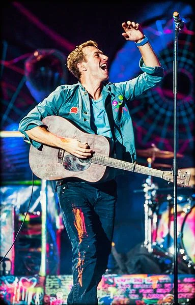 Chris Martin to jeden z najbardziej charyzmatycznych frontmanów, a Coldplay to najpopularniejszy zespół XXI wieku Chris Martin to jeden z najbardziej charyzmatycznych frontmanów, a Coldplay to najpopularniejszy zespół XXI wieku