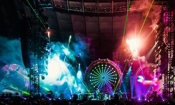 Po zakończeniu koncertu fani jeszcze długo nucili motyw przewodni przeboju "Viva La Vida" Po zakończeniu koncertu fani jeszcze długo nucili motyw przewodni przeboju "Viva La Vida"