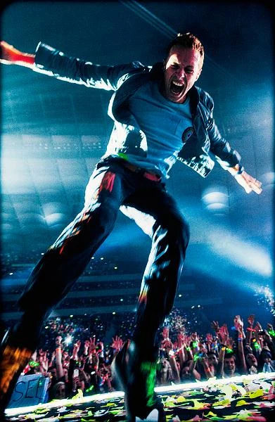 Chris Martin komplementował polską publiczność i wyglądało to na coś więcej niż czystą kurtuazję Chris Martin komplementował polską publiczność i wyglądało to na coś więcej niż czystą kurtuazję