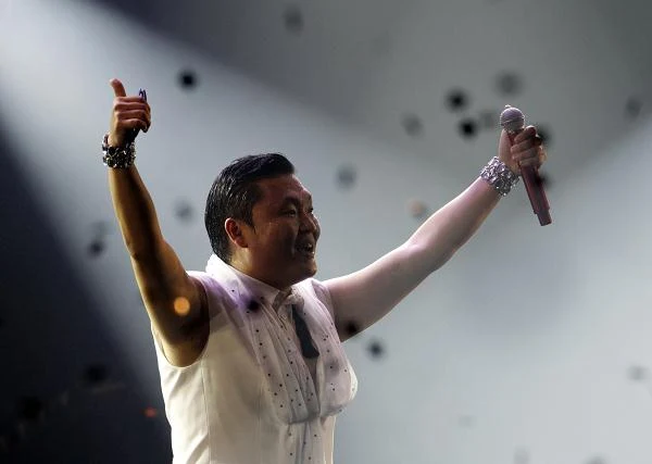 PSY ma na koncie sześć studyjnych albumów