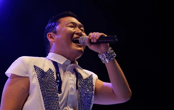 Choreografii do "Gangnam Style" - w całości wymyślonej przez PSY - nauczyła się m.in. Britney Spears (fot. Chun Sung-Jun)