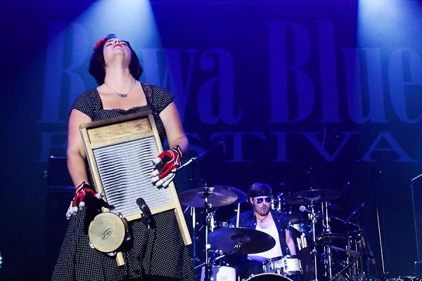 Davina & The Vagabonds