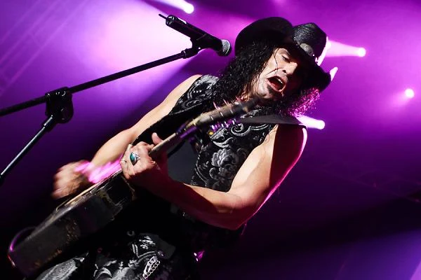Eric Sardinas & Big Motor