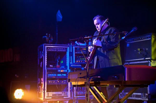 Gitarzysta Steve Rothery czarował cudownymi solówkami Gitarzysta Steve Rothery czarował cudownymi solówkami