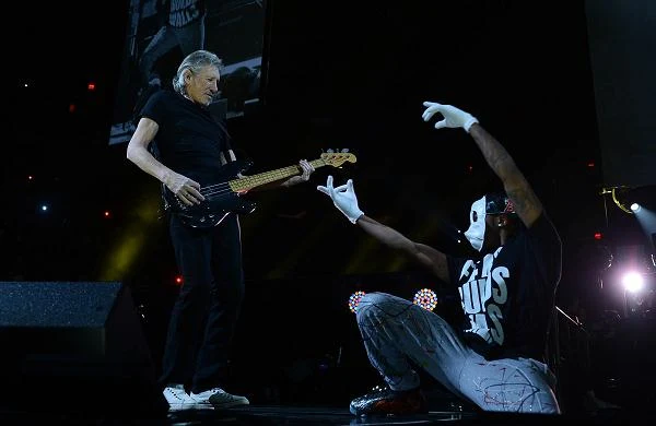Roger Waters wykonał w nowojorskiej Madison Square Garden m.in. przeboje Pink Floyd (fot. Larry Busacca).