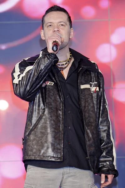 To właśnie Jacek Cygan jako autor tekstu wraz z Krzesimirem Dębskim (muzyka) współtworzył największy przebój Krzysztofa Antkowiaka - "Zakazany owoc"