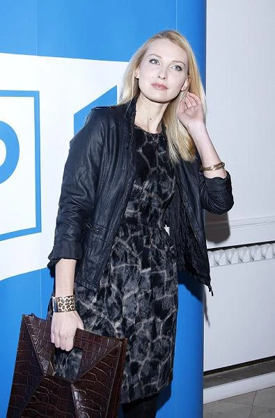 Nowy, 10-dcinkowy serial biograficzny o Annie German, popularnej polskiej piosenkarce, zadebiutuje w TVP1 w piątek, 22 lutego o godz. 20.25. Serial wyreżyserował Waldemar Krzystek oraz Aleksandr Timienko. W roli Anny German zobaczymy Joannę Moro (na zdjęciu).