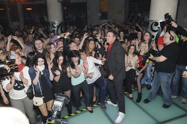 Niedawno grupa opublikowała teledysk do nowego singla "Moje miasto nigdy nie śpi". Piosenka nie zdobyła jednak takiej popularności, jak "Ona tańczy dla mnie".