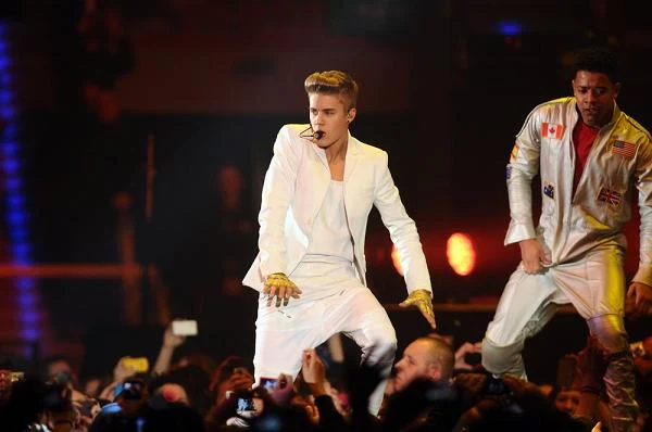 Fani usłyszeli m.in. "Never Say Never", "Boyfriend" czy "Baby" - fot. Przemysław Jach