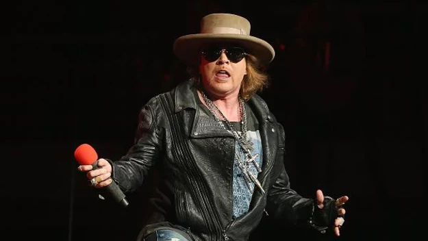 Axl Rose postawił na wizerunek sytego kowboja. Hmm, od gwiazdy Guns N' Roses oczekiwalibyśmy jednak czegoś mniej przaśniego (fot. Mark Metcalfe)